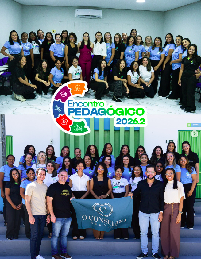 Equipe de professores no encontro pedagógico